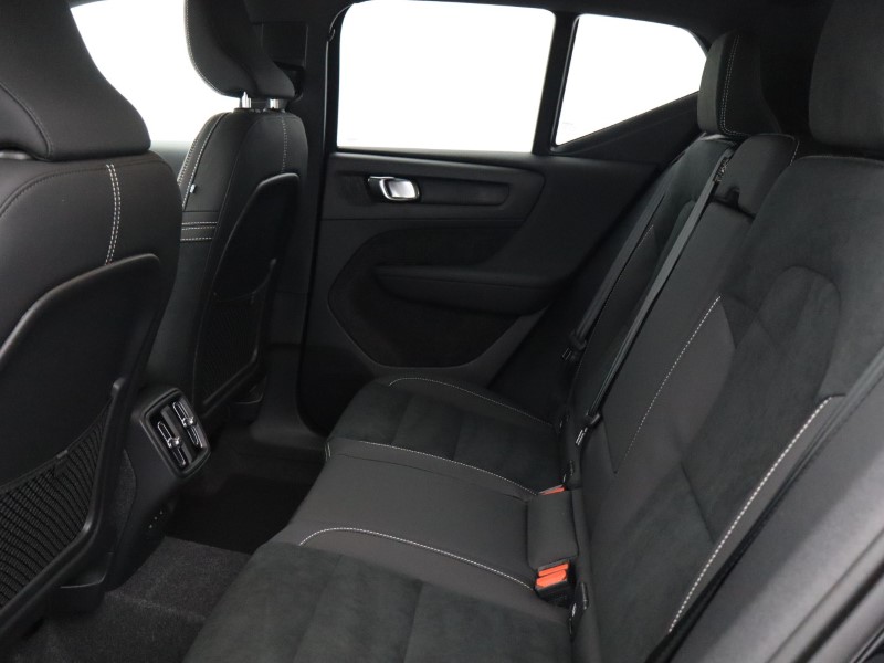 Used Volvo XC40 2025 for sale - 76980982: Photo 7