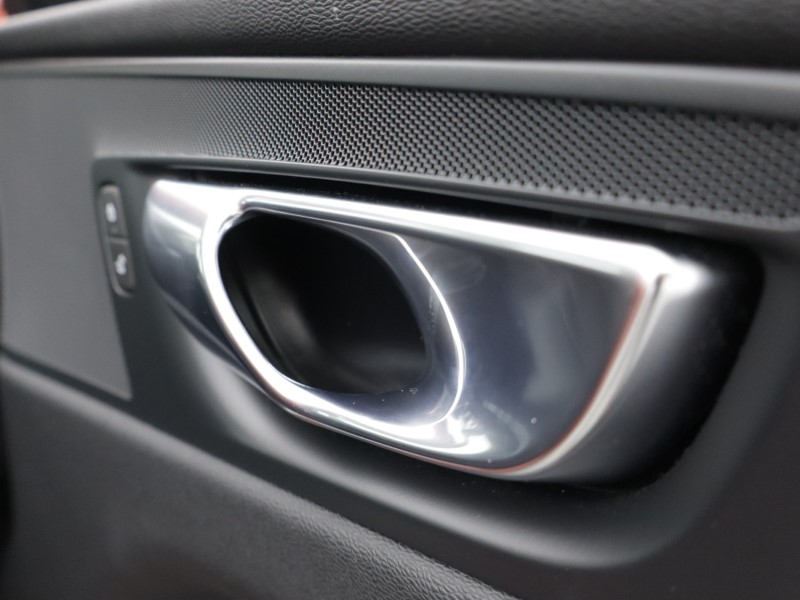 Used Volvo XC60 2023 for sale - 77353914: Photo 29