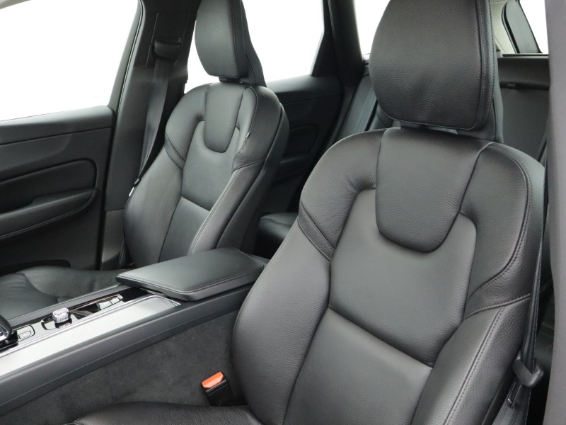 Used Volvo XC60 2023 for sale - 77353914: Photo 35