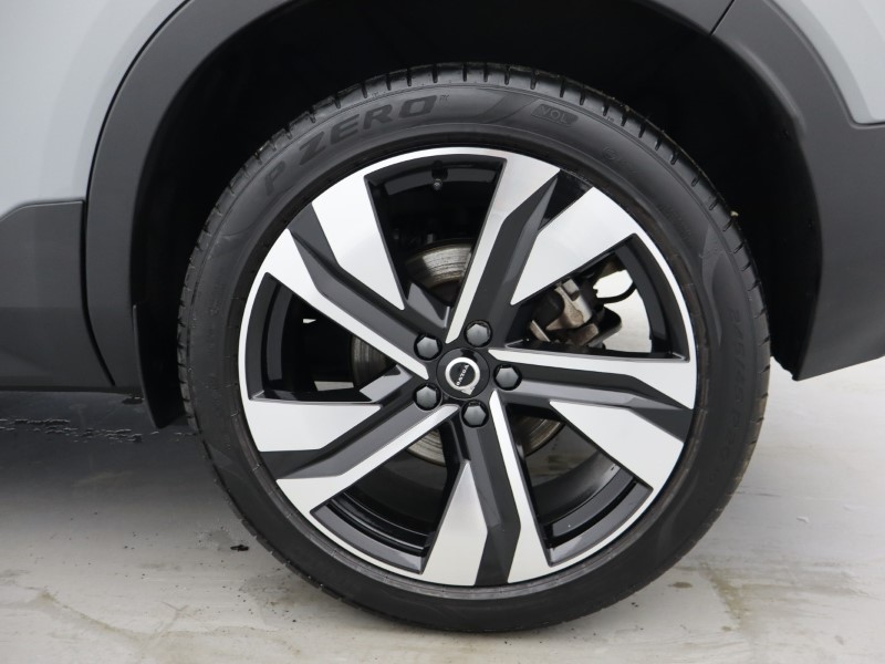 Used Volvo XC40 2025 for sale - 76982268: Photo 12