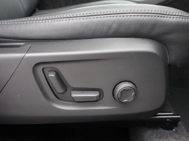 Used Volvo XC40 2025 for sale - 76982268: Photo 39