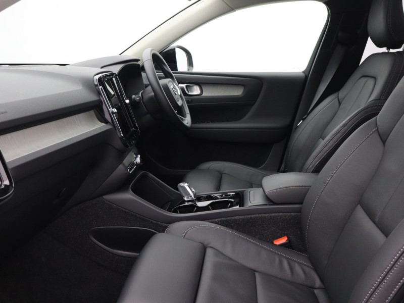 Used Volvo XC40 2025 for sale - 76982268: Photo 5