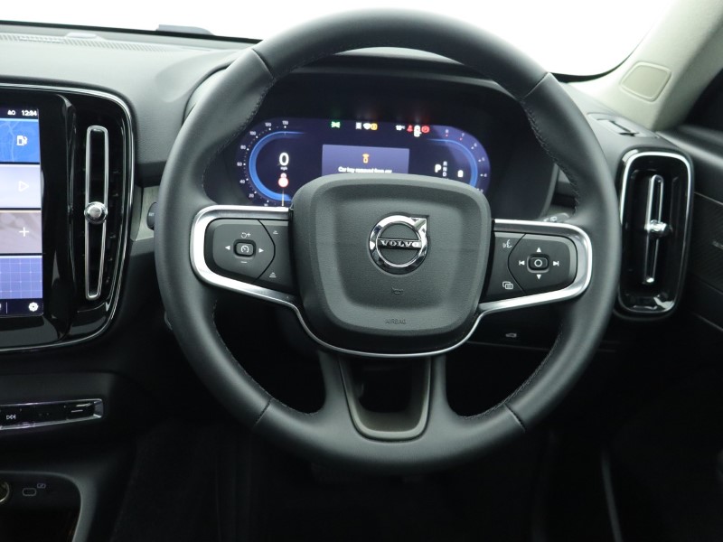 Used Volvo XC40 2025 for sale - 76982268: Photo 52