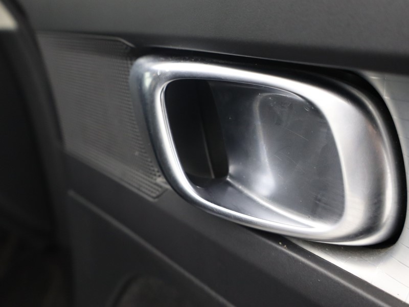 Used Volvo XC40 2021 for sale - 77036181: Photo 27