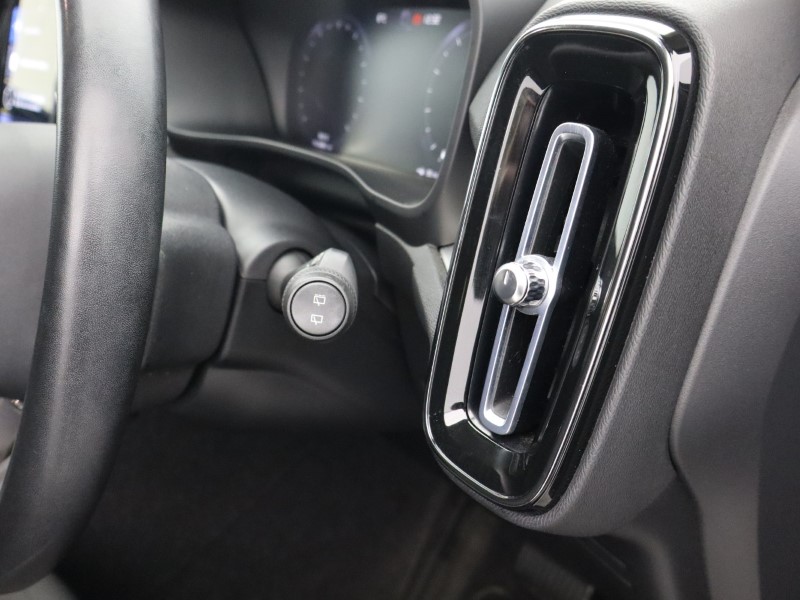 Used Volvo XC40 2021 for sale - 77036181: Photo 28