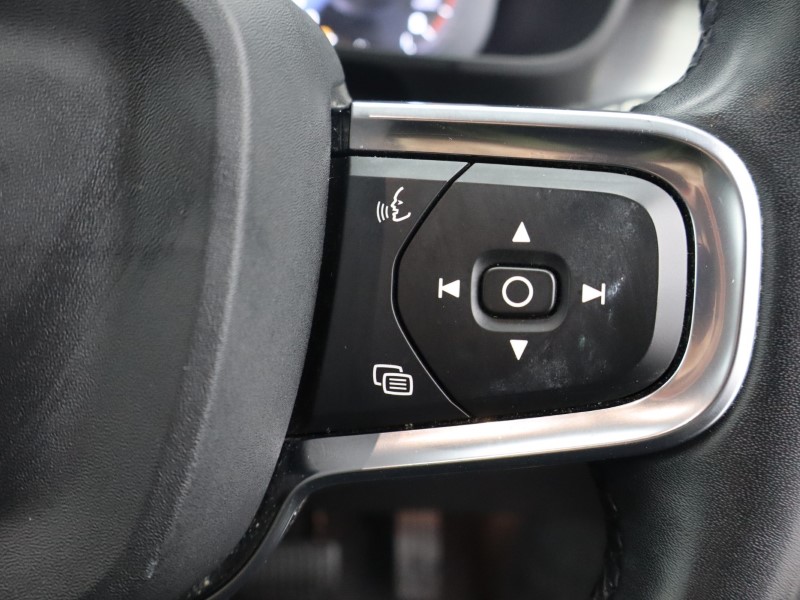 Used Volvo XC40 2021 for sale - 77036181: Photo 42