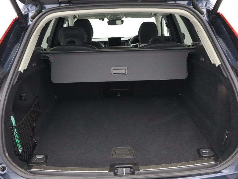 Used Volvo XC60 2025 for sale - 77159191: Photo 25