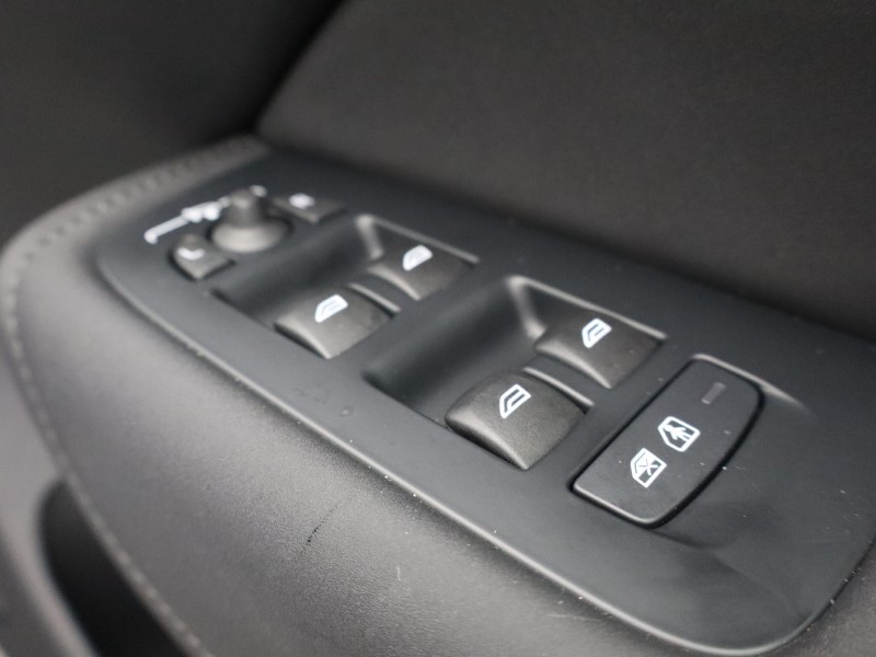 Used Volvo XC60 2025 for sale - 77159191: Photo 33