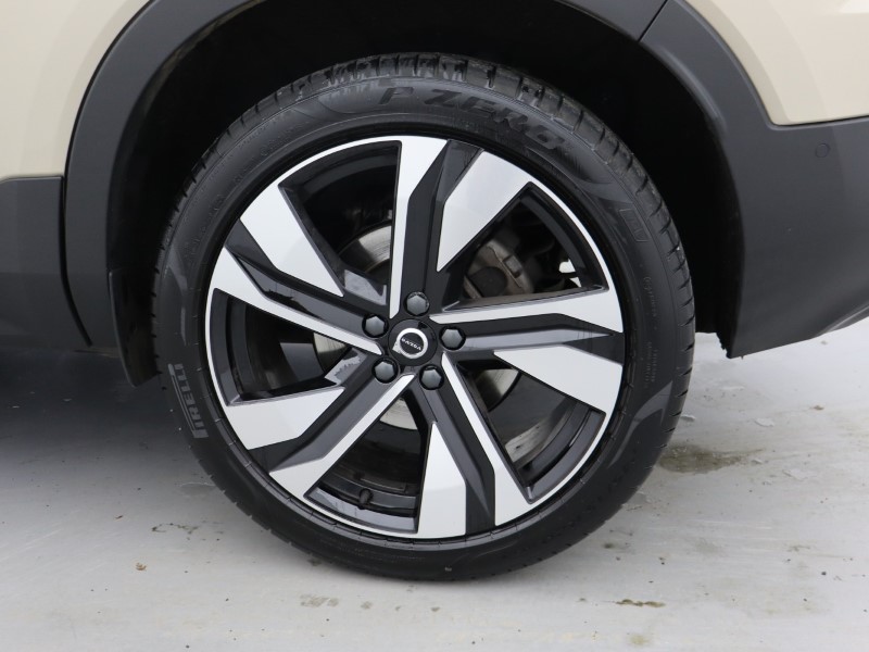 Used Volvo XC40 2025 for sale - 76981918: Photo 12