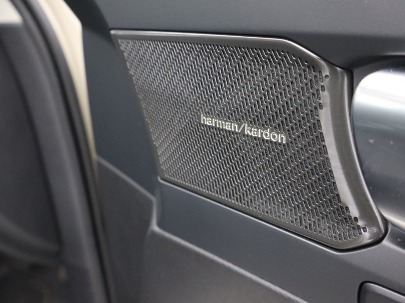 Used Volvo XC40 2025 for sale - 76981918: Photo 30