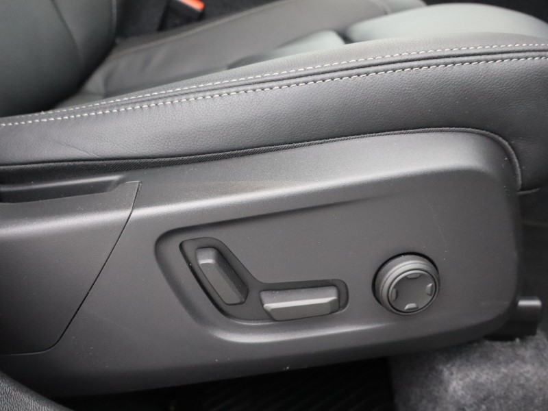 Used Volvo XC40 2025 for sale - 76981918: Photo 35