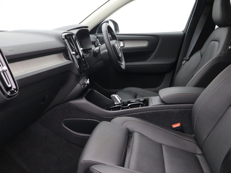 Used Volvo XC40 2025 for sale - 76981918: Photo 5