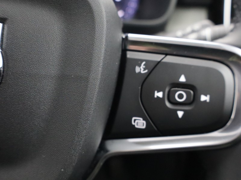 Used Volvo XC40 2025 for sale - 76981918: Photo 53