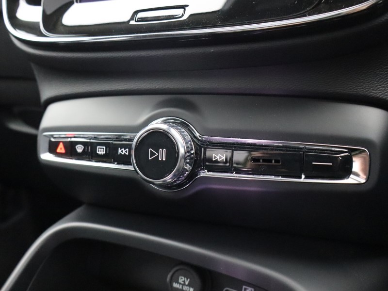 Used Volvo XC40 2025 for sale - 76981918: Photo 62