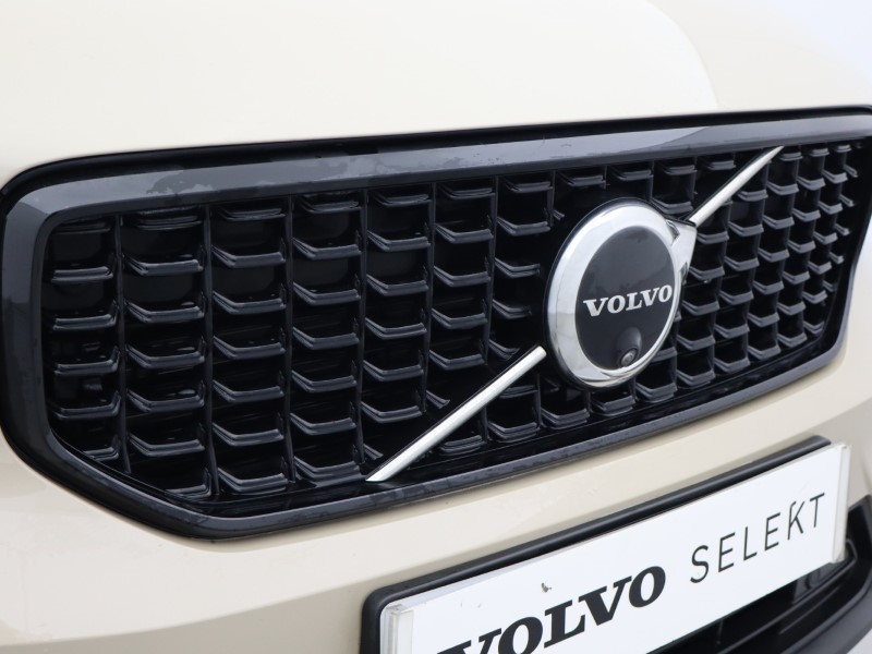 Used Volvo XC40 2025 for sale - 76981918: Photo 68