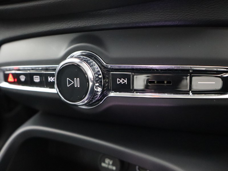 Used Volvo XC40 2024 for sale - 76981069: Photo 49