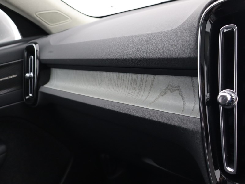 Used Volvo XC40 2024 for sale - 76981069: Photo 53