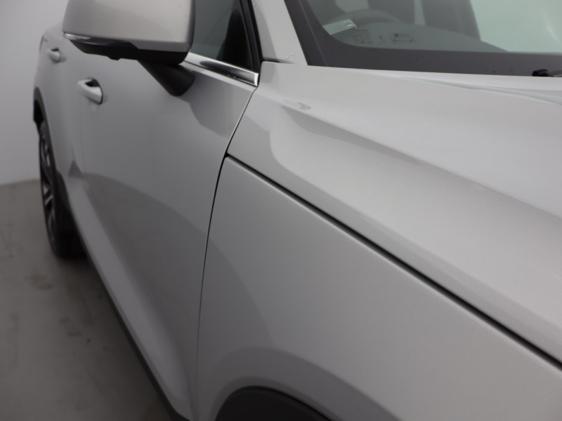 Used Volvo XC40 2024 for sale - 76981069: Photo 59