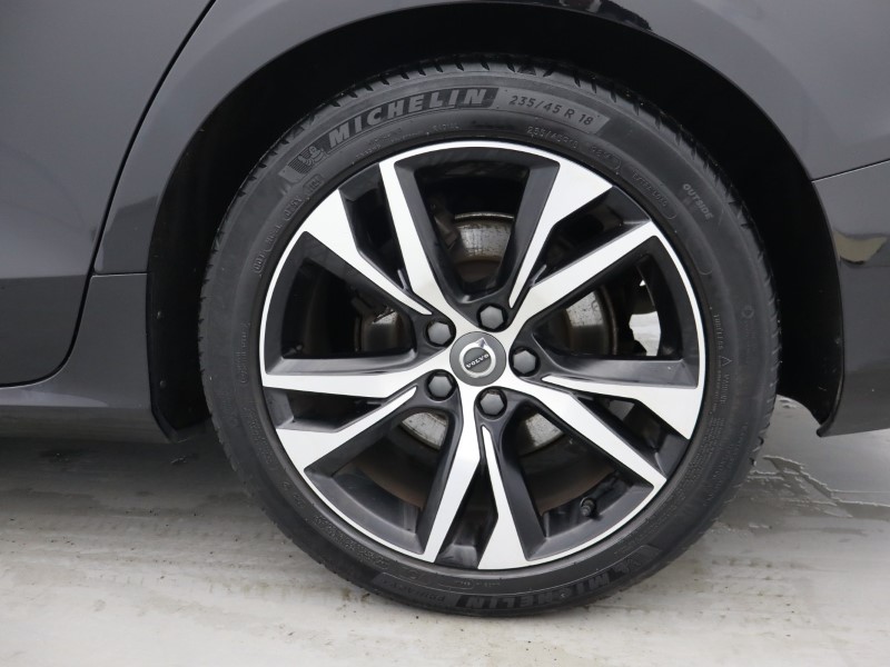 Used Volvo V60 2022 for sale - 76982175: Photo 12