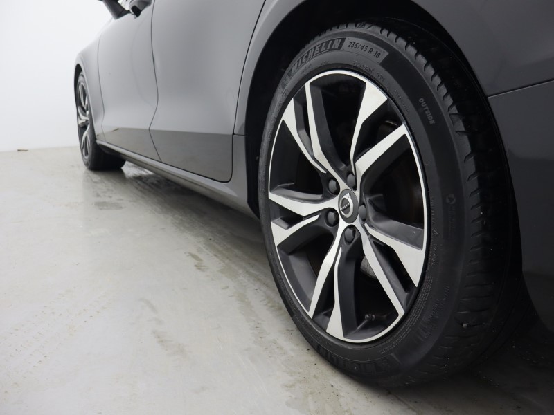 Used Volvo V60 2022 for sale - 76982175: Photo 13