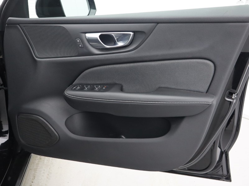 Used Volvo V60 2022 for sale - 76982175: Photo 14