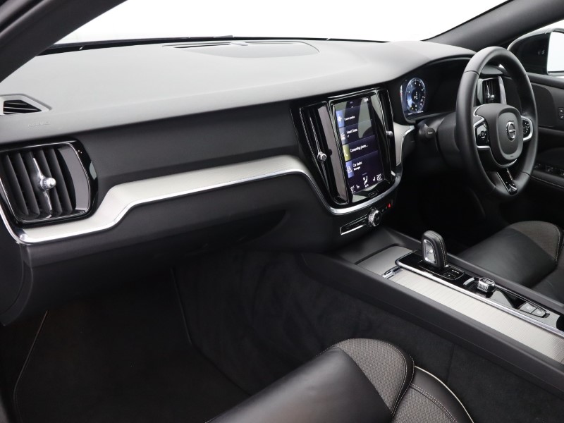 Used Volvo V60 2022 for sale - 76982175: Photo 24