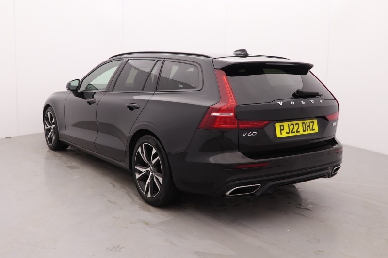 Used Volvo V60 2022 for sale - 76982175: Photo 3