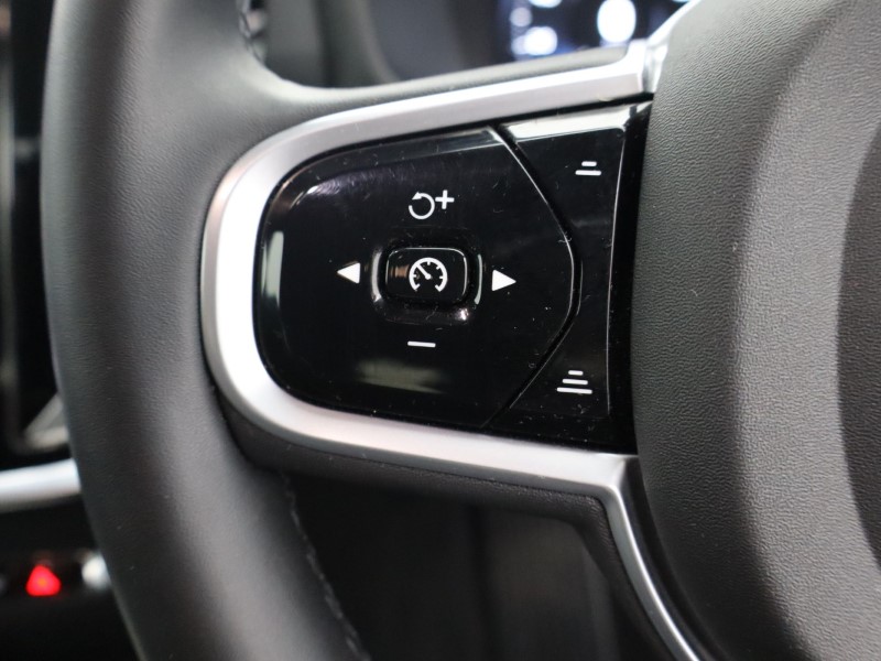 Used Volvo V60 2022 for sale - 76982175: Photo 31