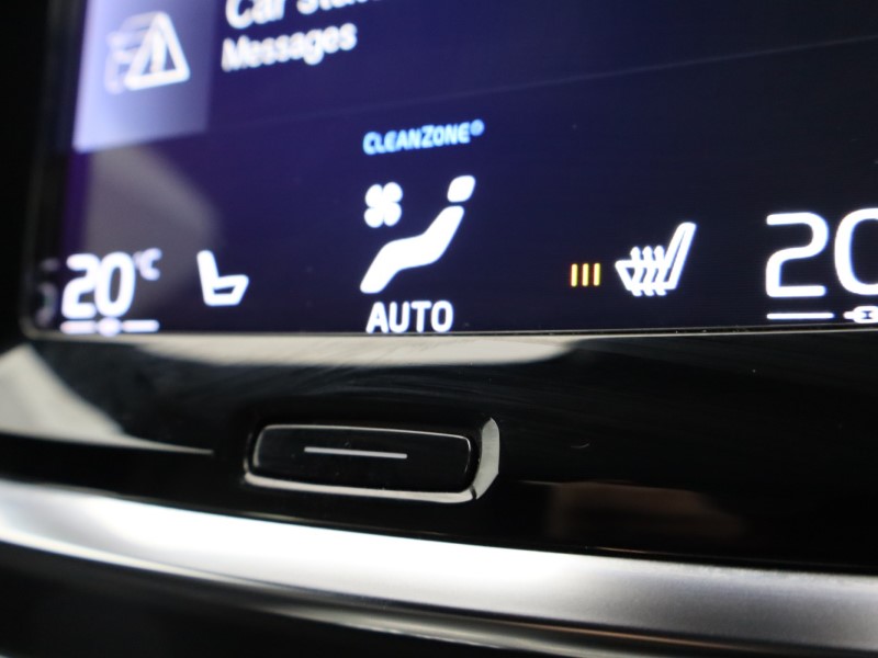 Used Volvo V60 2022 for sale - 76982175: Photo 37