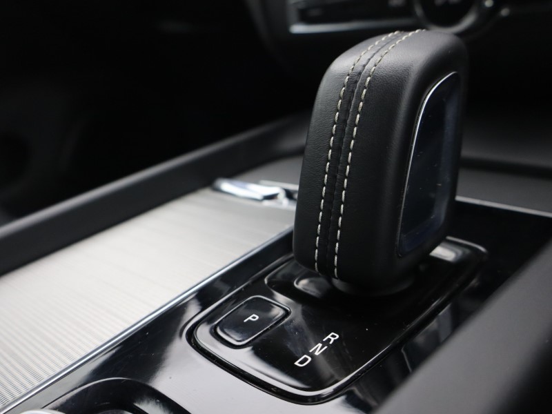 Used Volvo V60 2022 for sale - 76982175: Photo 38