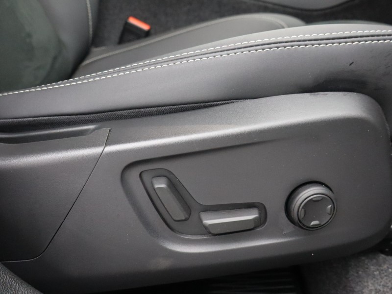 Used Volvo XC40 2025 for sale - 76981375: Photo 23