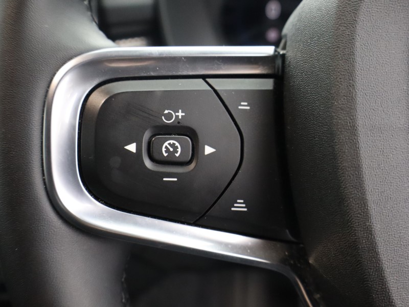 Used Volvo XC40 2025 for sale - 76981375: Photo 36