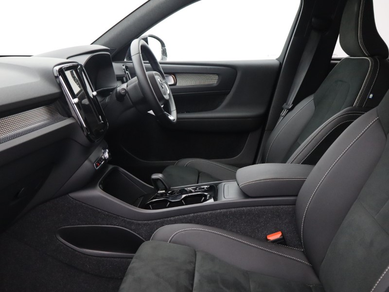 Used Volvo XC40 2025 for sale - 76981375: Photo 5