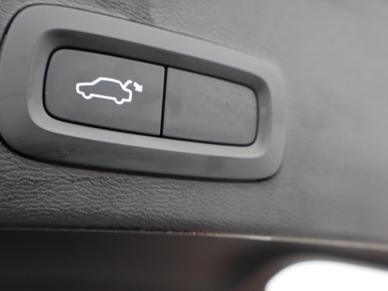 Used Volvo XC40 2023 for sale - 78179965: Photo 25