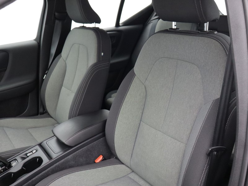 Used Volvo XC40 2023 for sale - 78179965: Photo 36