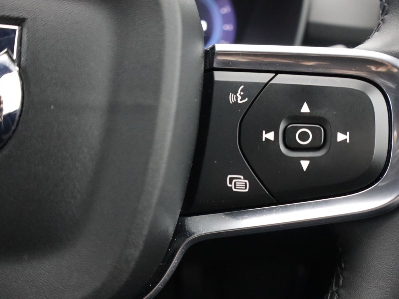 Used Volvo XC40 2023 for sale - 78179965: Photo 46