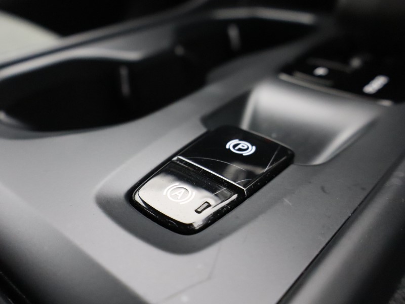 Used Volvo XC40 2023 for sale - 78179965: Photo 56