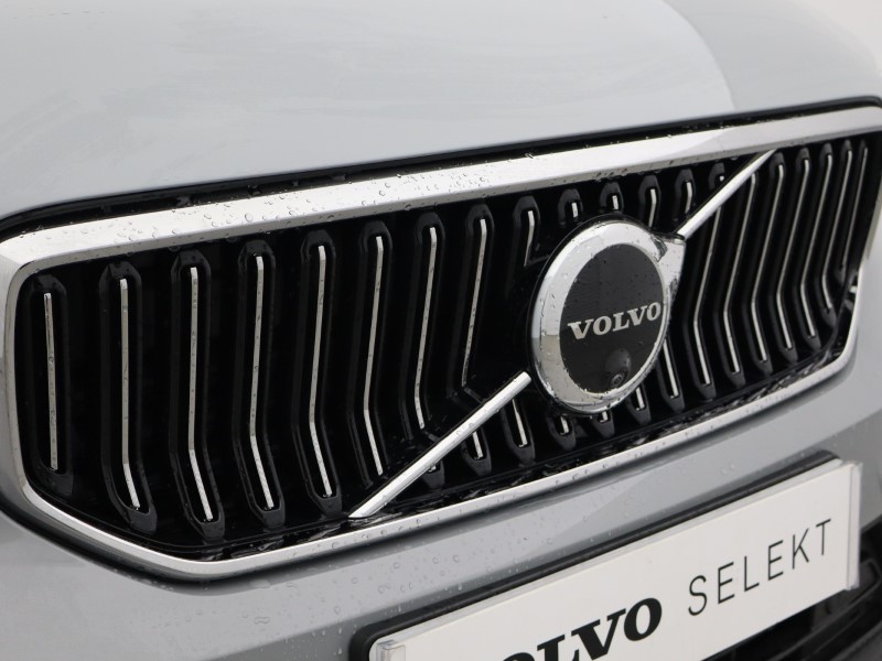 Used Volvo XC40 2025 for sale - 76982159: Photo 17