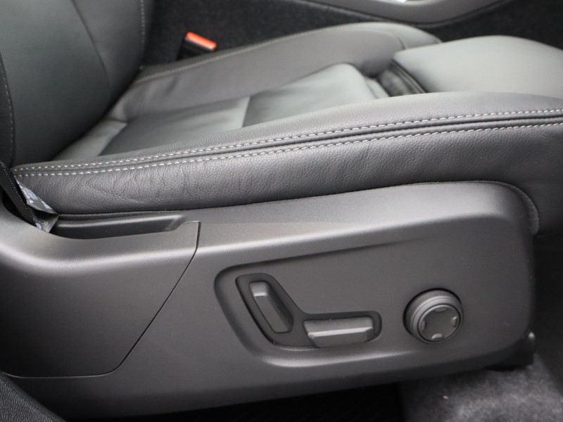 Used Volvo XC40 2025 for sale - 76982159: Photo 32