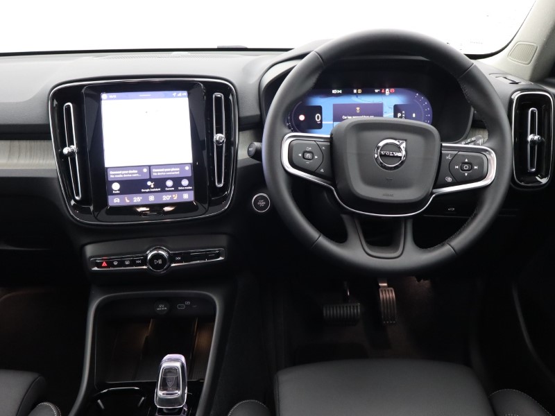 Used Volvo XC40 2025 for sale - 76982159: Photo 49