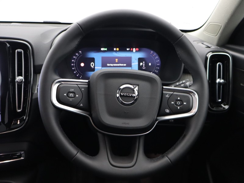 Used Volvo XC40 2025 for sale - 76982159: Photo 50