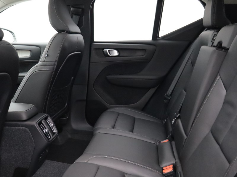 Used Volvo XC40 2025 for sale - 76982159: Photo 7