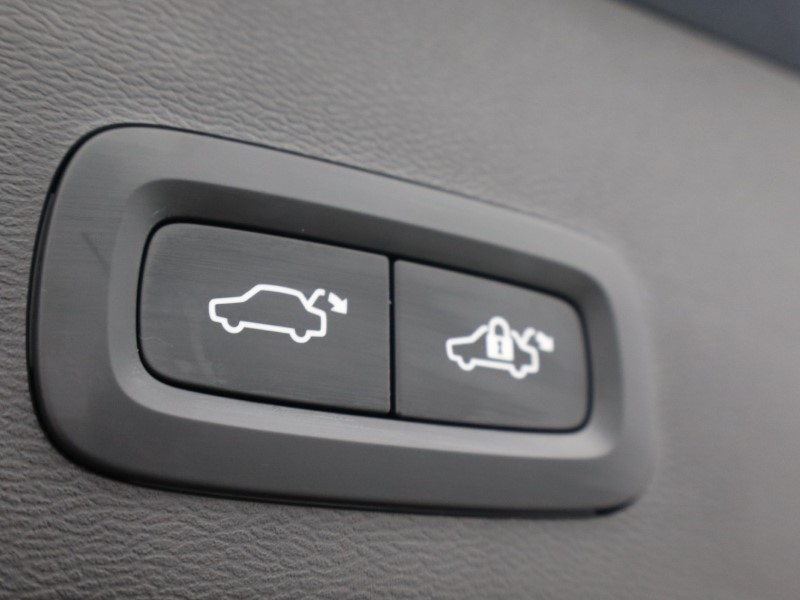 Used Volvo XC40 2025 for sale - 77762939: Photo 24