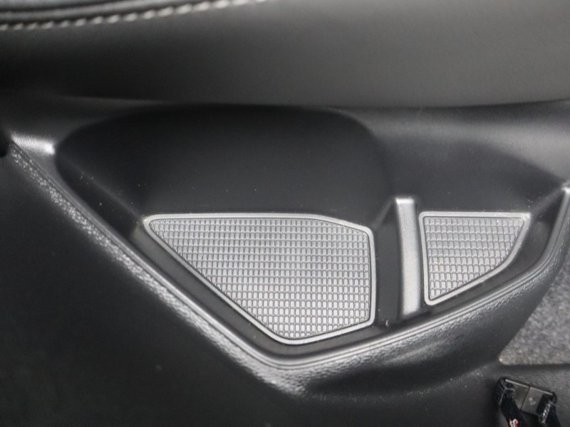 Used Volvo XC40 2025 for sale - 77762939: Photo 35