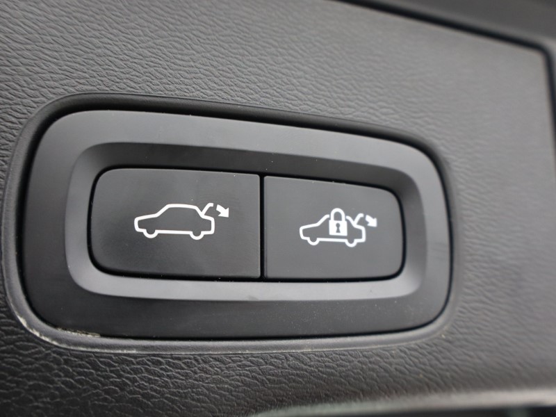 Used Volvo XC60 2023 for sale - 76982088: Photo 27