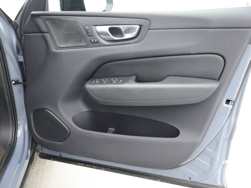 Used Volvo XC60 2023 for sale - 76982088: Photo 29