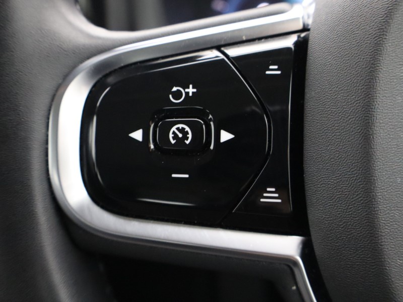 Used Volvo XC60 2023 for sale - 76982088: Photo 50