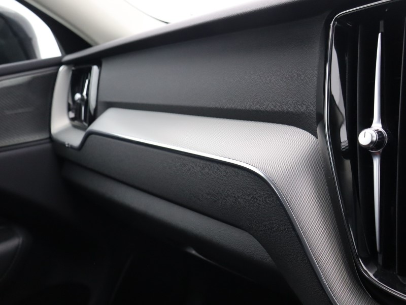 Used Volvo XC60 2023 for sale - 76982088: Photo 60