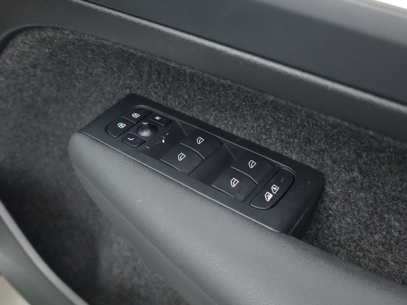 Used Volvo XC40 2024 for sale - 76981338: Photo 23