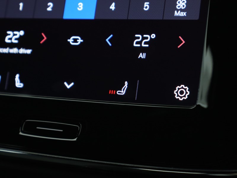 Used Volvo XC40 2024 for sale - 76981338: Photo 38